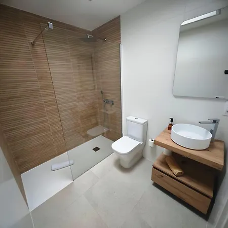 Con Piscina Ojo Del Calderon