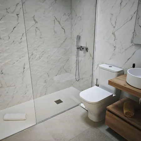 Villa Con Piscina Ojo Del Calderon Lajares