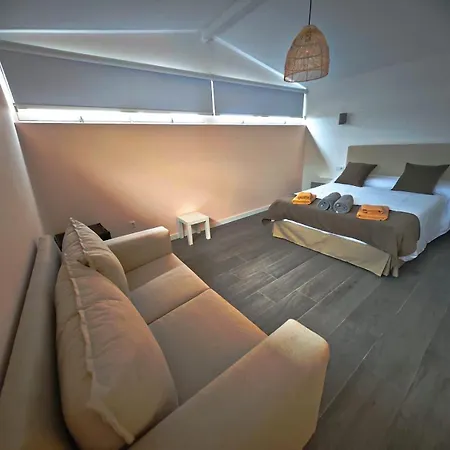 Con Piscina Ojo Del Calderon *