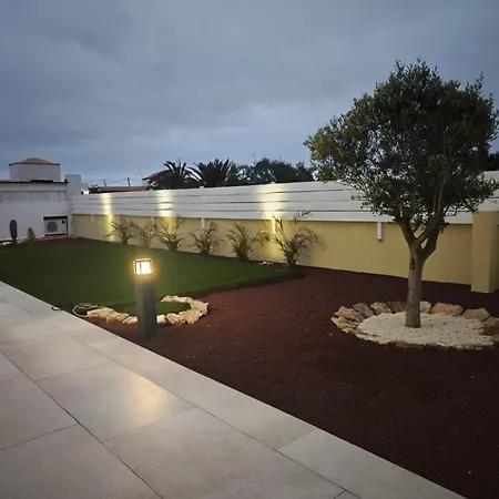 Con Piscina Ojo Del Calderon