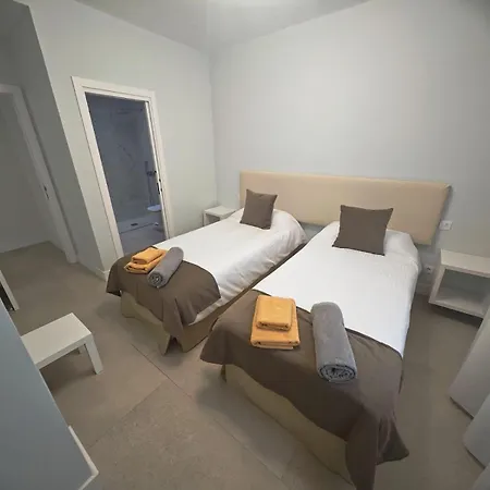 Con Piscina Ojo Del Calderon